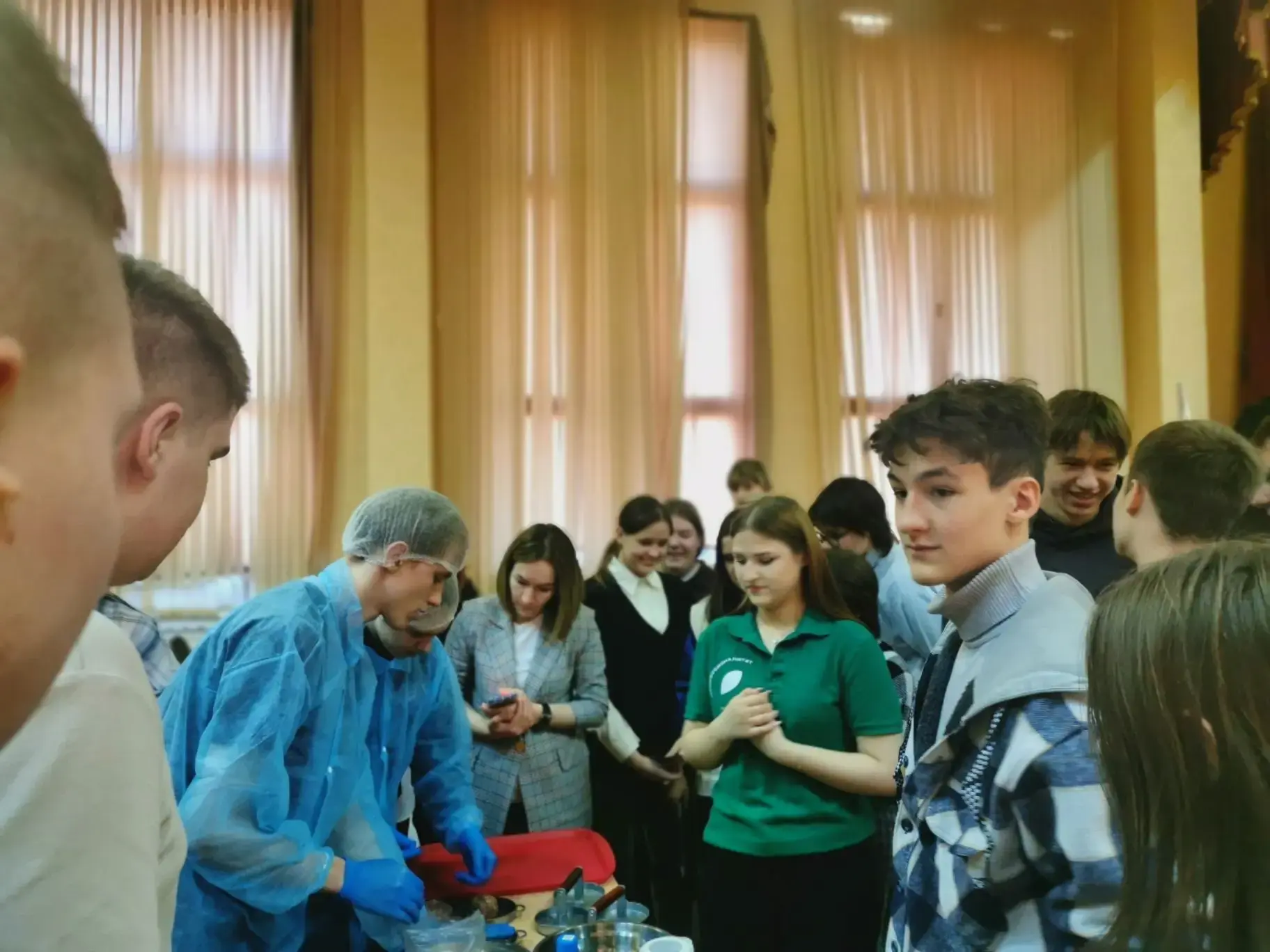 В МБОУ «СОШ № 169» прошло профориентационное мероприятие, посвящённое выбору будущей пр...