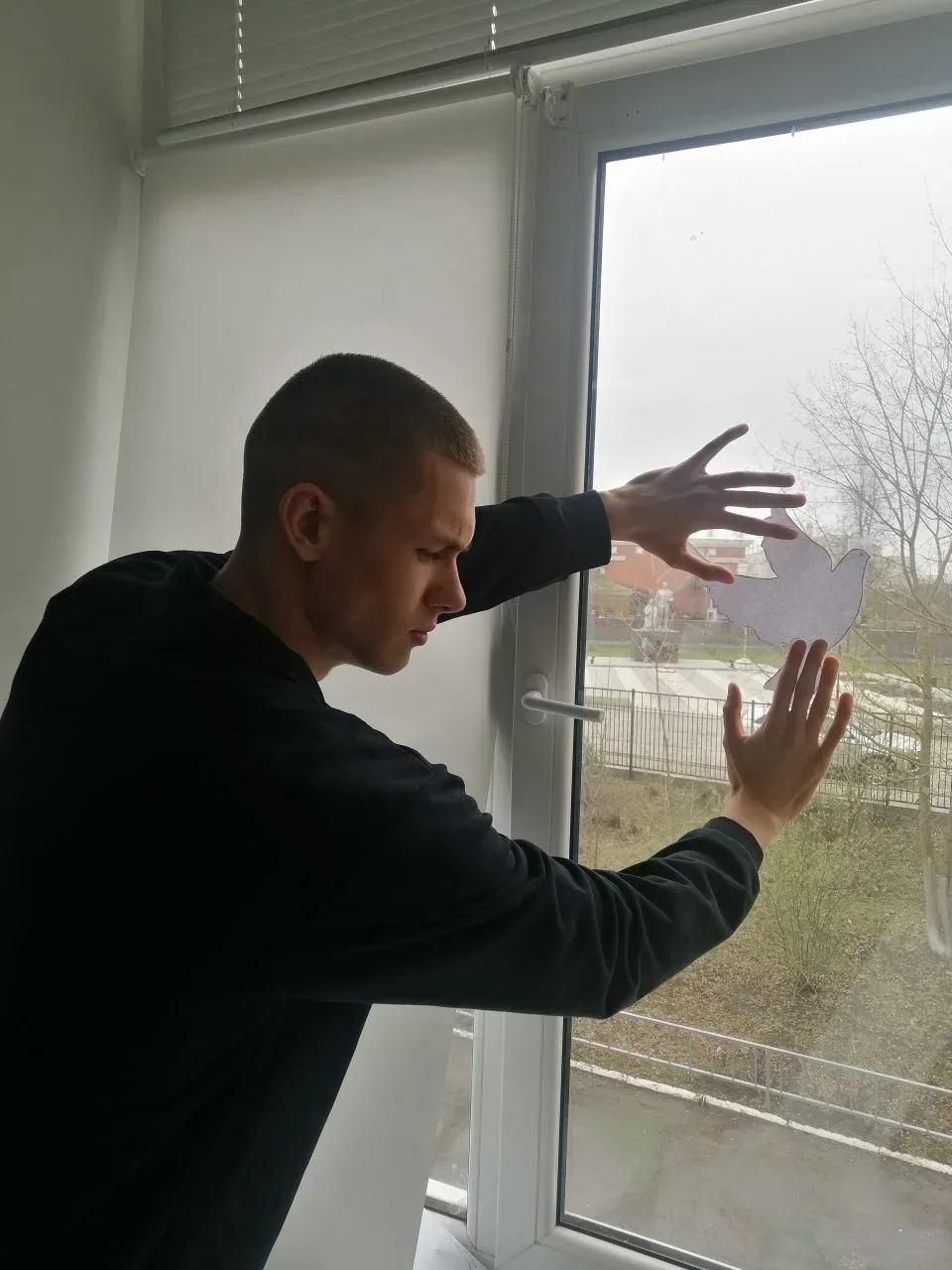 🎗️ Окна Победы: наша память — в каждой детали 🕊️  С 20 апреля наша школа присоединилась к Всероссийс