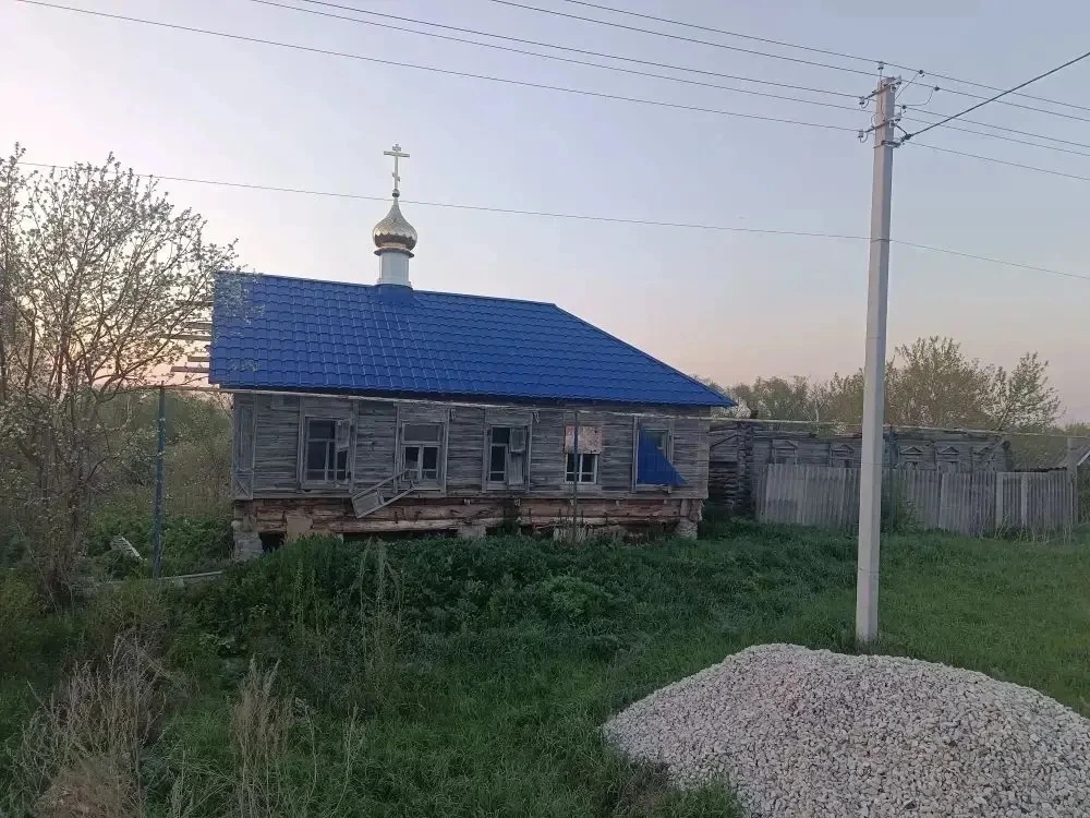 Сделали молебный дом, благодаря Вашим пожертвованиям)