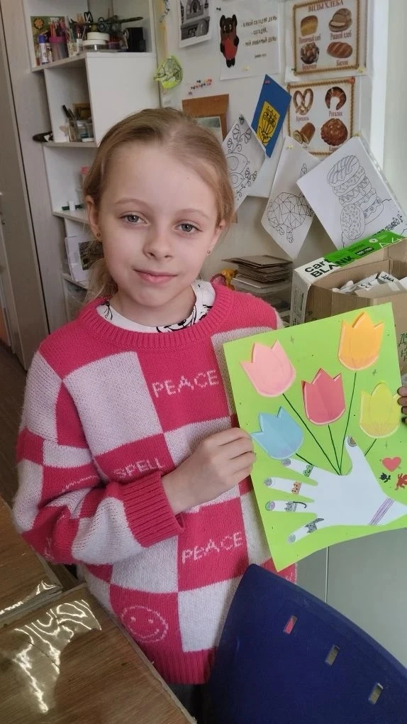 Букет улыбок 💐  В екатеринбургском центре детского творчества «Развитие» — весеннее настроение. 🌸 Та