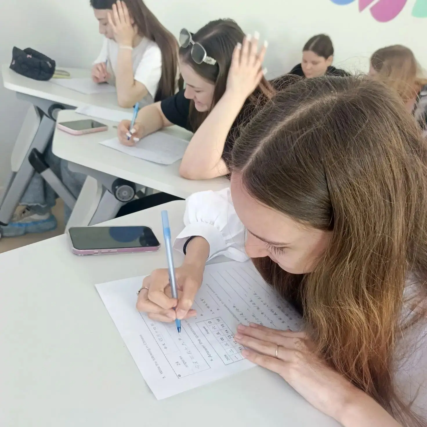 🎓 Вау-новость! Студенты группы 24Т21 успешно освоили китайский язык!

Мы с огромной радостью сообща