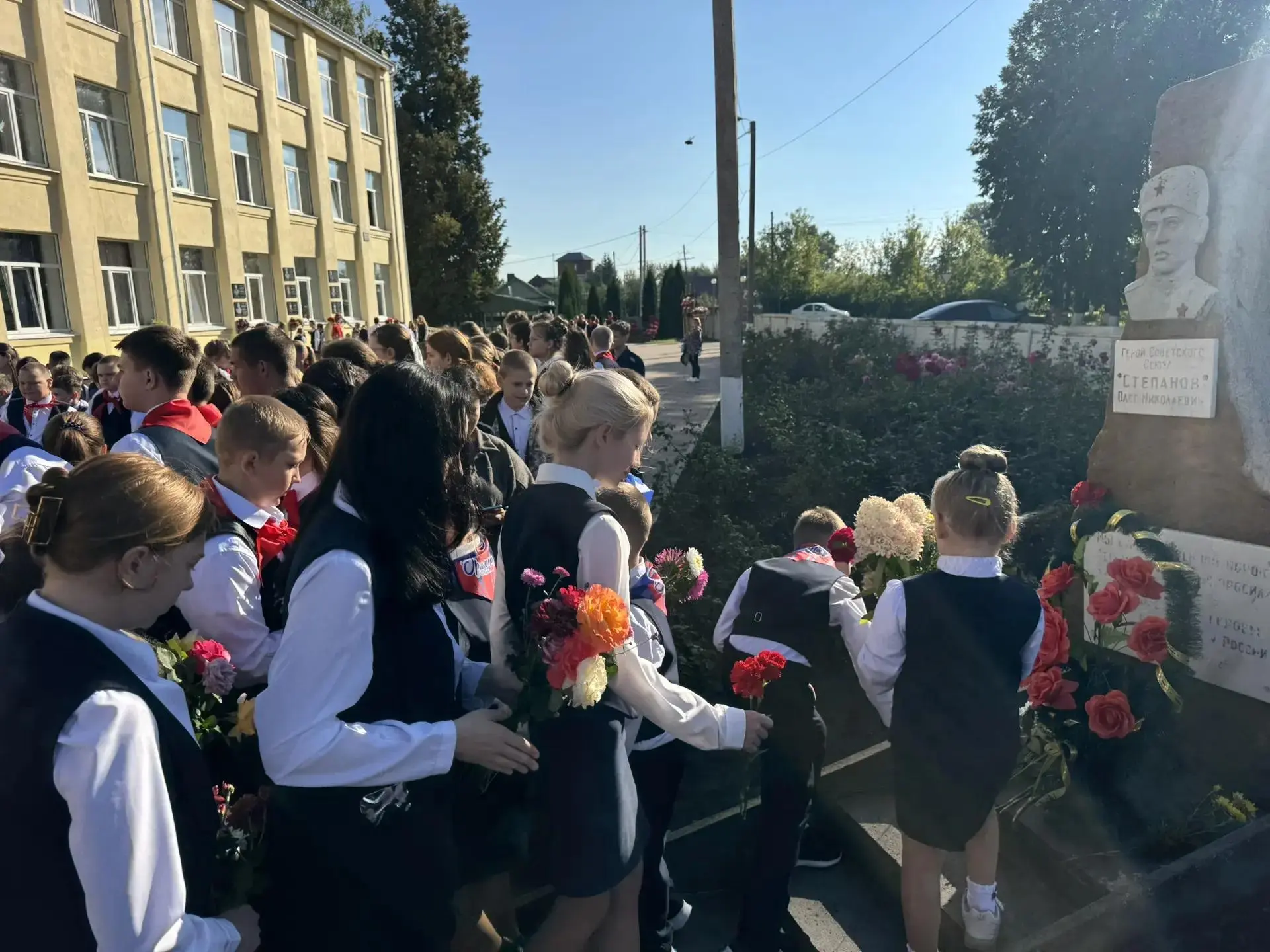3 сентября в нашем лицее прошёл торжественный митинг, посвящённый двум важным памятным ...