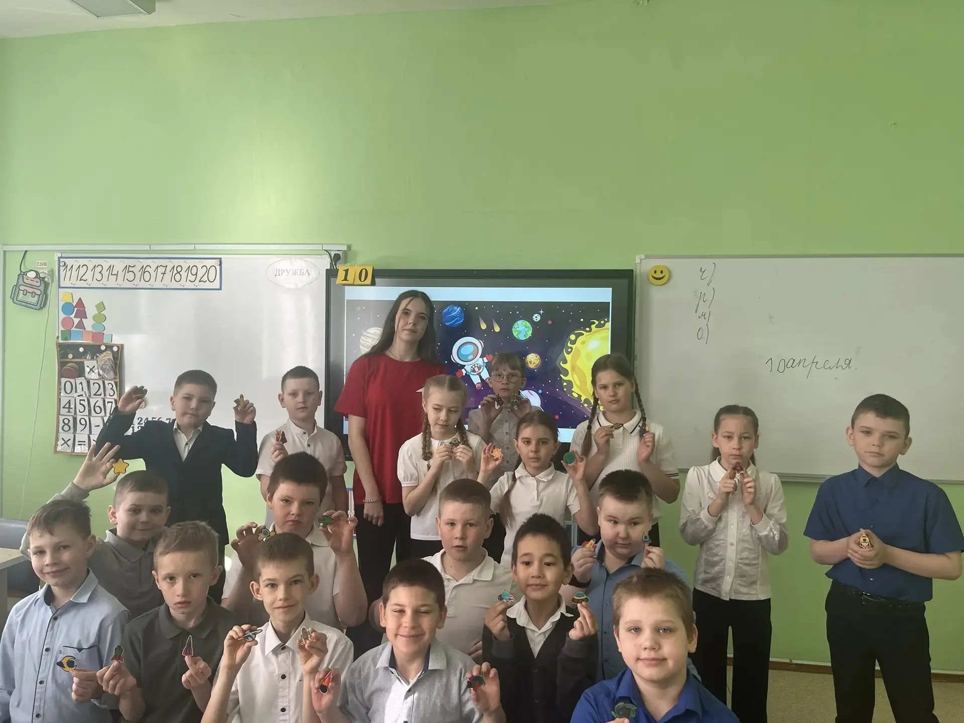 🚀🚀🚀В Бердюжской школе прошел мастер-класс «Космический талисман»!  🛸В преддверии Дня космонавтики, к