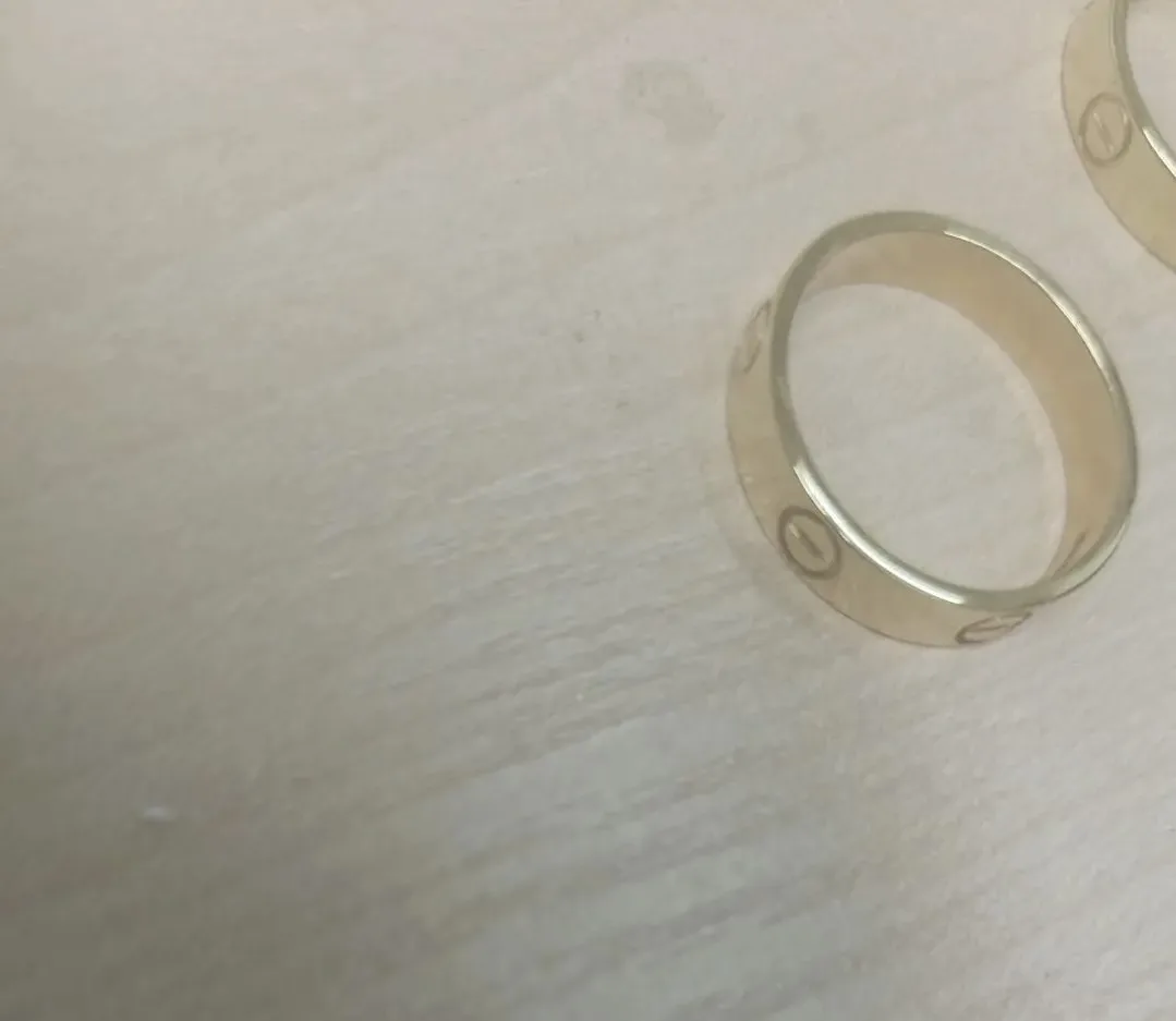 В Саратове полицейские задержали подозреваемого в кражах. 💍Курьер маркетплейса похитил...