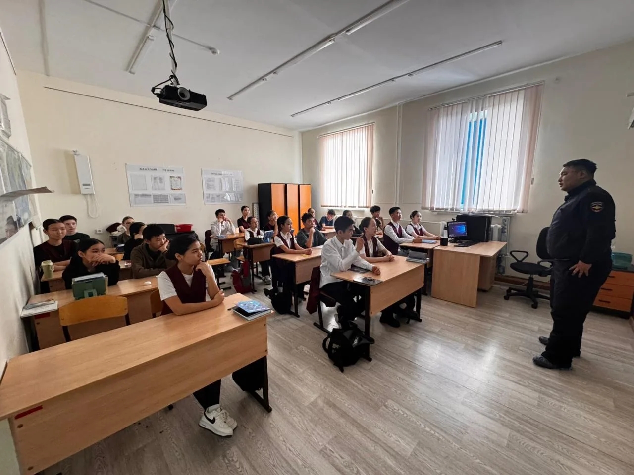 Профилактика и безопасность: встреча с инспектором ПДН