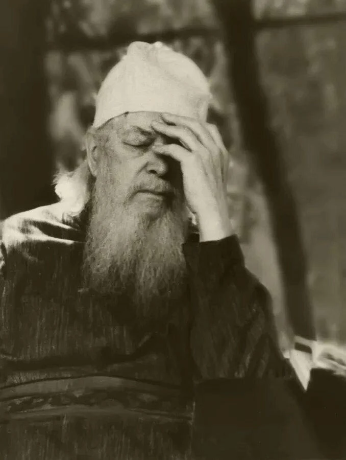 Терпение приводит нас к совершенству. Никогда не думайте, что по первой молитве или прошению получит