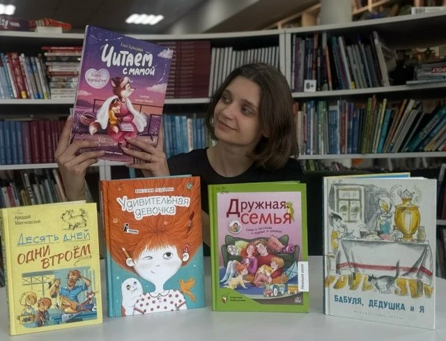 📚✨ Летний книжный вояж продолжается в пензенской Салтыковке!

В июле библиотека подготовила для юны