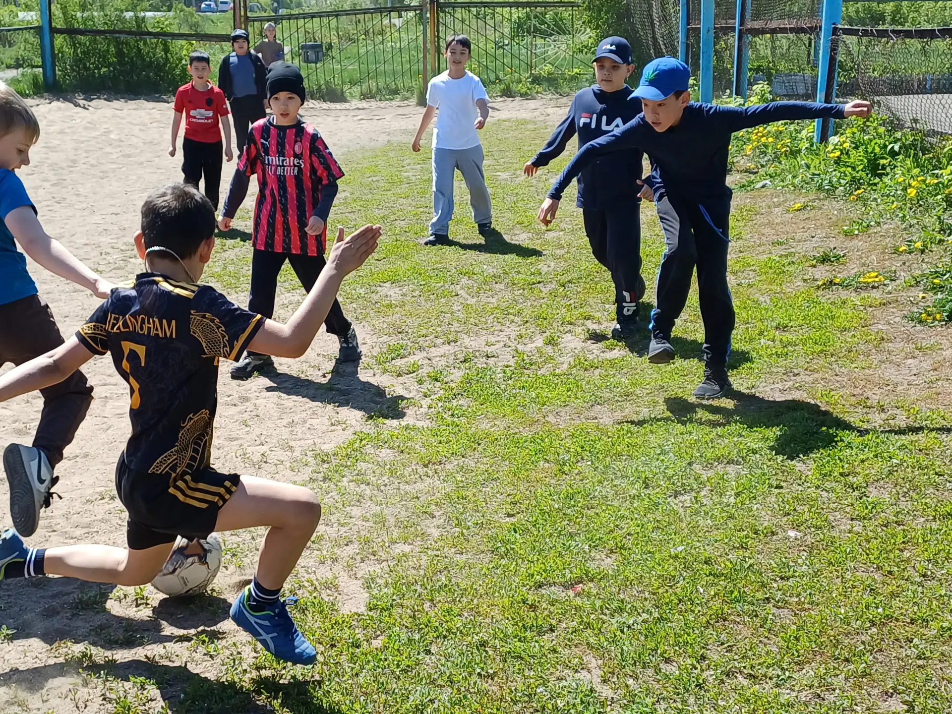⚽️Мини-футбол в школе

🗓️14 мая 2026 года в нашей школе прошёл турнир по мини-футболу среди обучающ