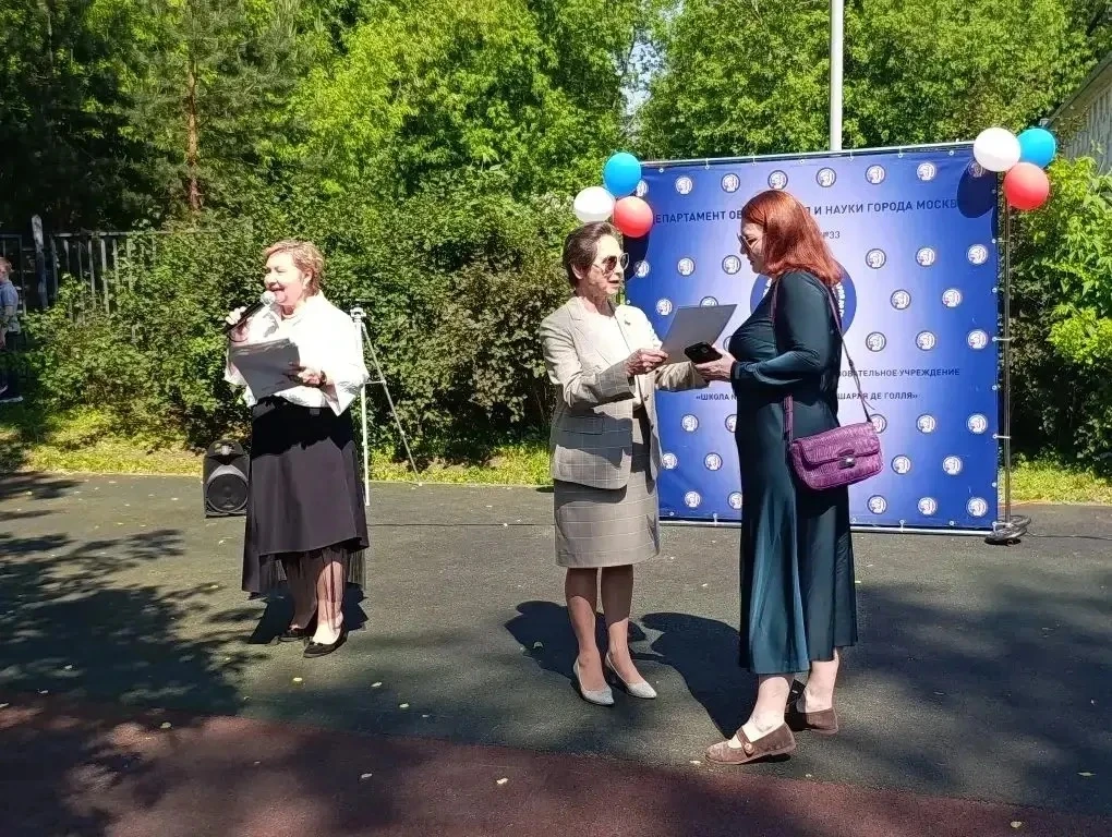 ПЕРЕХОДИМ В 5 КЛАСС!  ✨Сегодня в нашей школе особенный день, наполненный гордостью и легкой грустью.