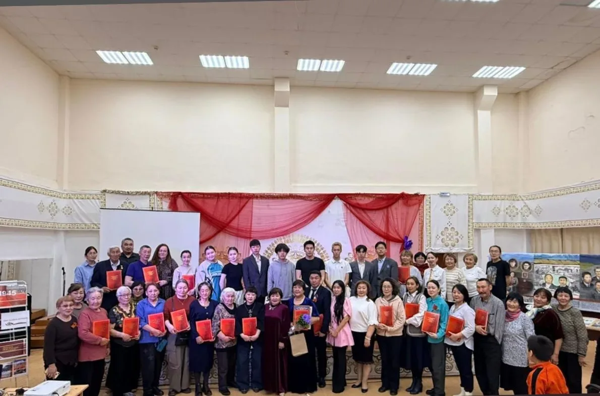 https://khangalas-lib.ru/prezentaciya-knigi-albom-oktemskij-nasleg-vo-imya-velikoj-pobe...