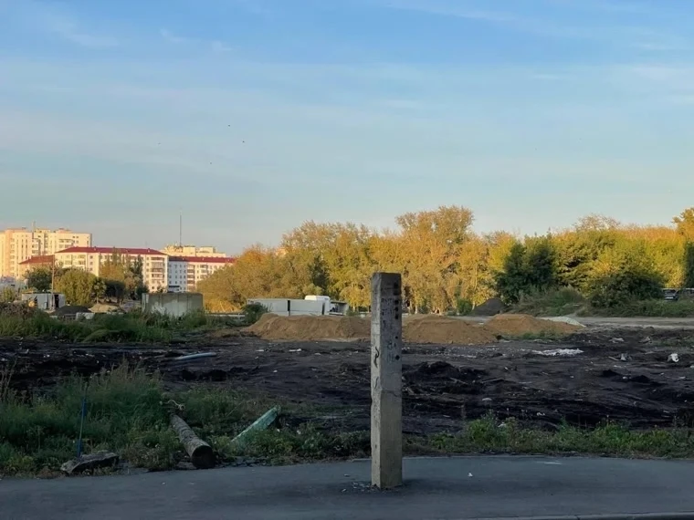В Кургане зону возле ЦПКиО полностью расчистили от старых домов