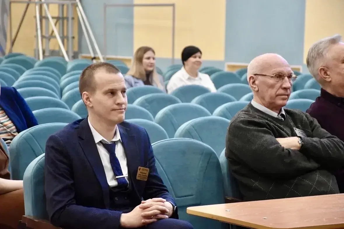 Ко Дню защитника Отечества в нашей школе 20 февраля состоялось торжественное поздравление мужской ча