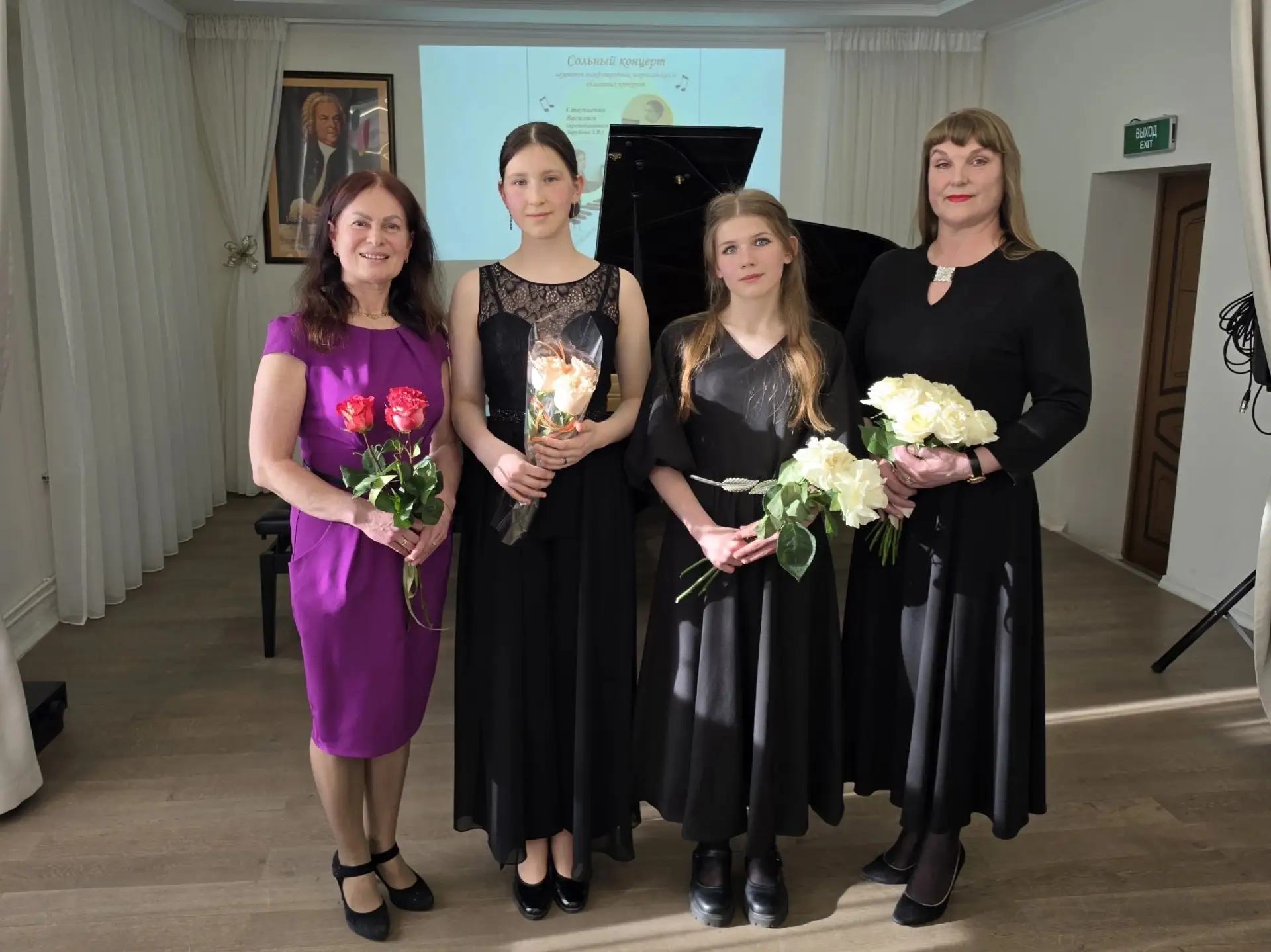 💐 В концертном зале ДШИ им. И.С. Баха состоялся сольный концерт выпускниц этого учебно...
