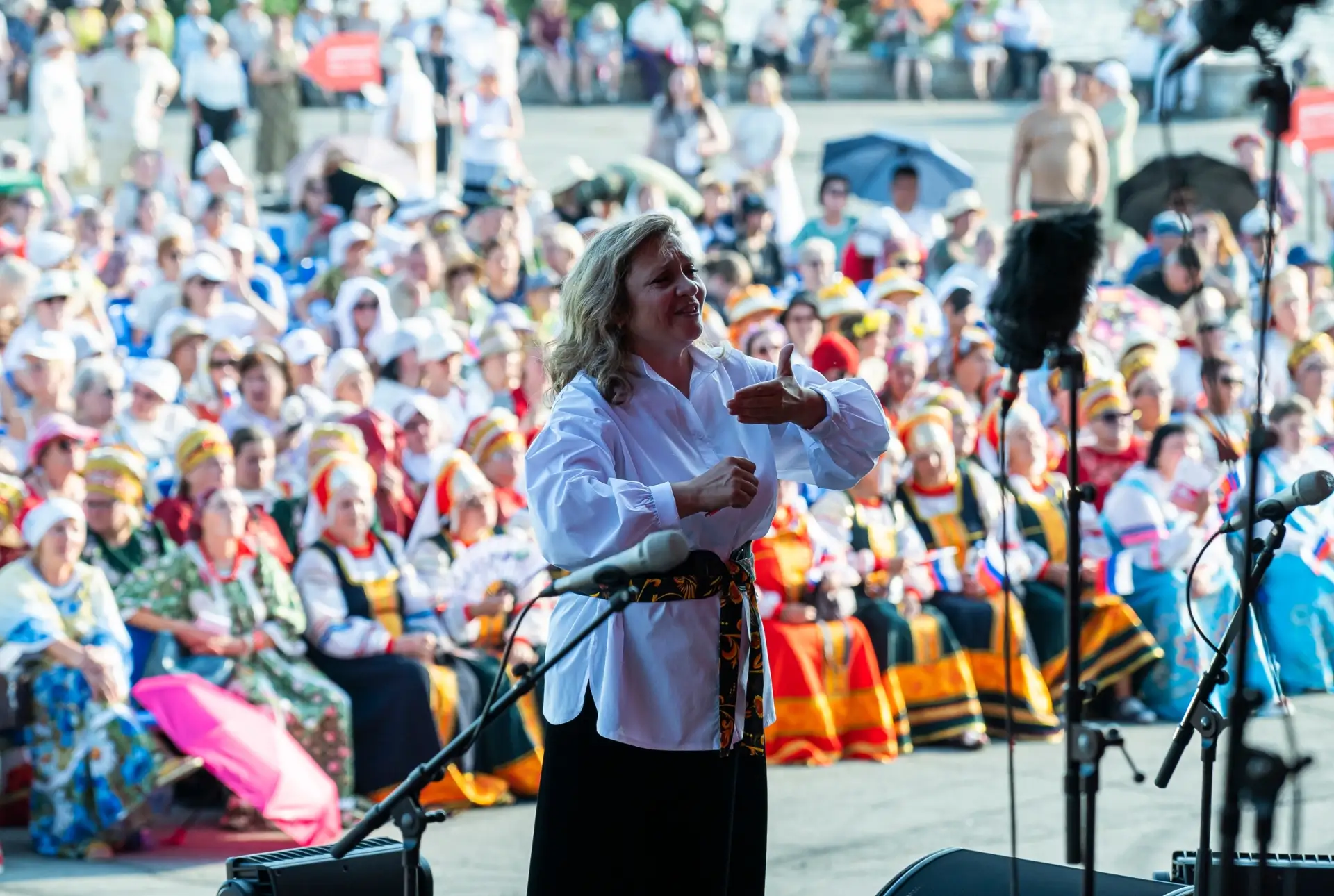 Яркое «Русское поле»: триумф хора Контенто и 300 голосов под палящим солнцем ❤
 
Магнитогорский хор 