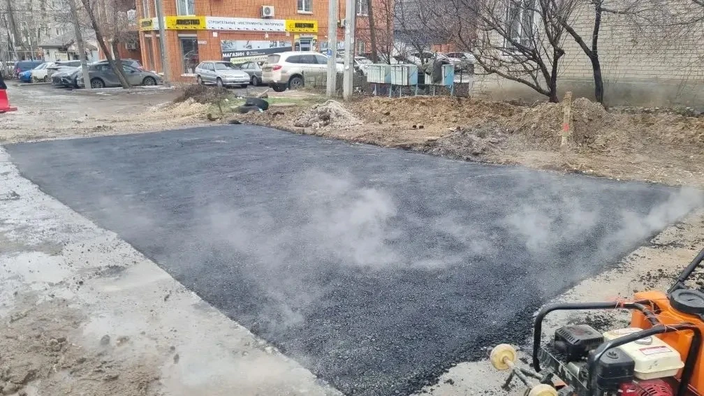 К новому году «Концессии» восстановили более 3000 «квадратов» асфальта в Волгограде  Пока волгоградц