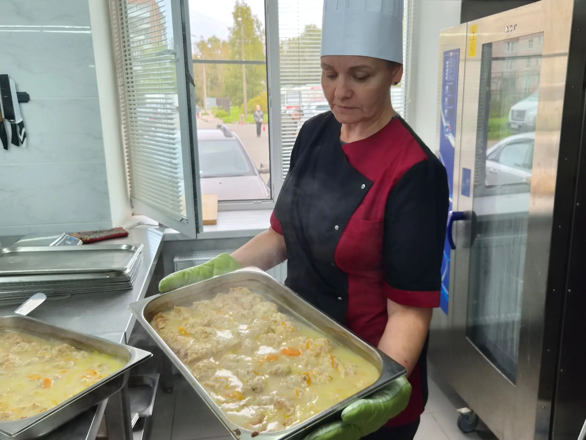 😋Приближается самое уютное время дня — обеденное. И сегодня повара пищеблока Центральн...