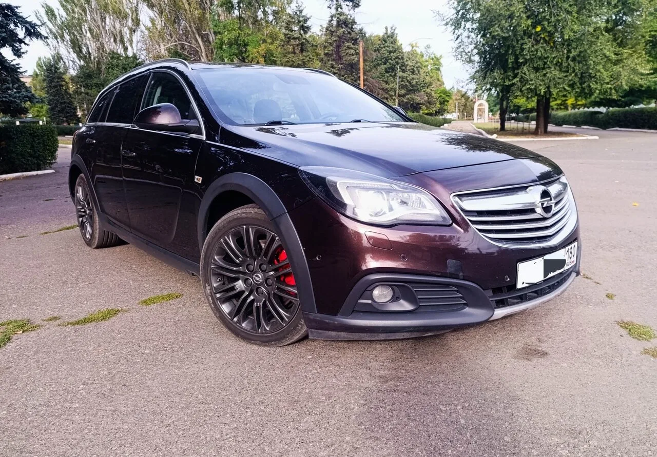 Продам свой личный Opel insignia 4×4 полный привод 2015 г.2'0 бензин, 249 л.с .автомат ...