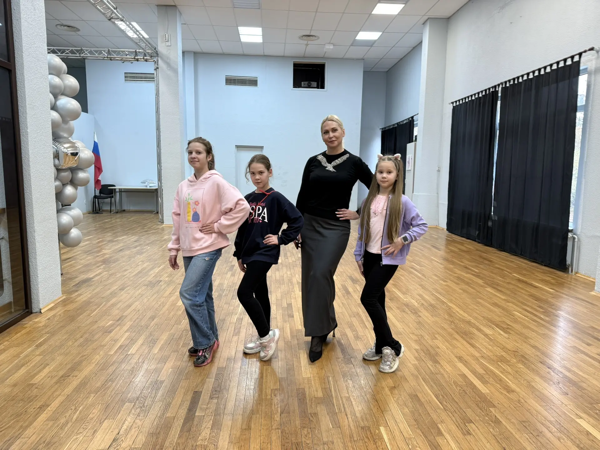 Сегодня в рамках «Культканикул» в ЦКТ-Кубинка прошёл мастер-класс по дефиле! ✨