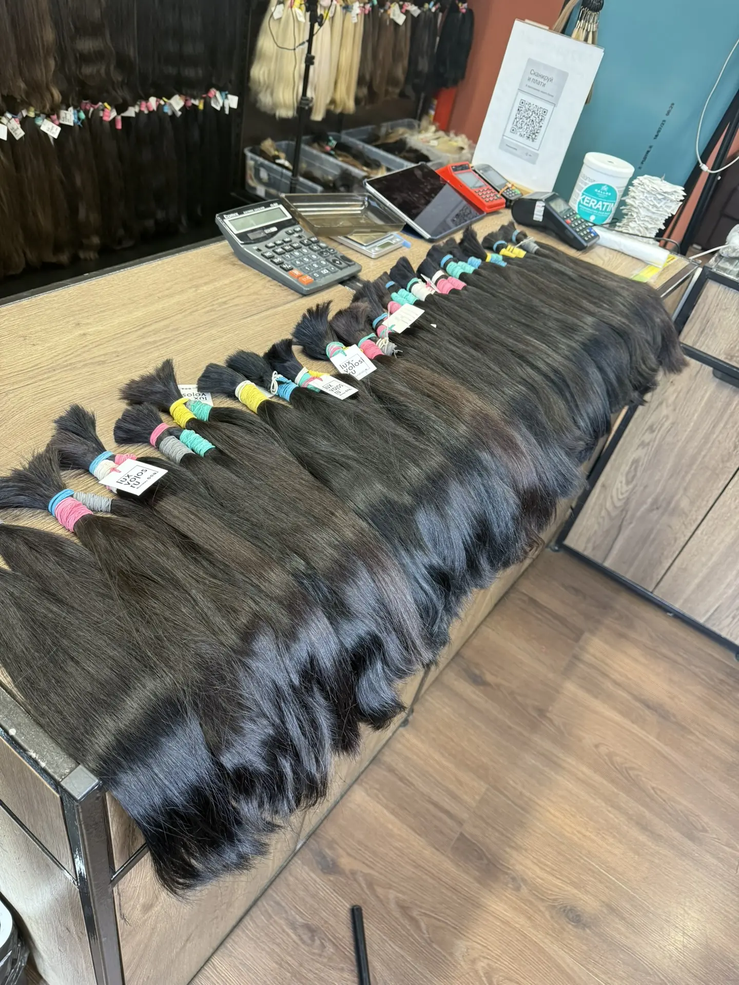 ⚡️распродаем срезы категории LUXE 
• 40-45 см
• срок носки не ограничен
• густые кончики
8500/100 гр