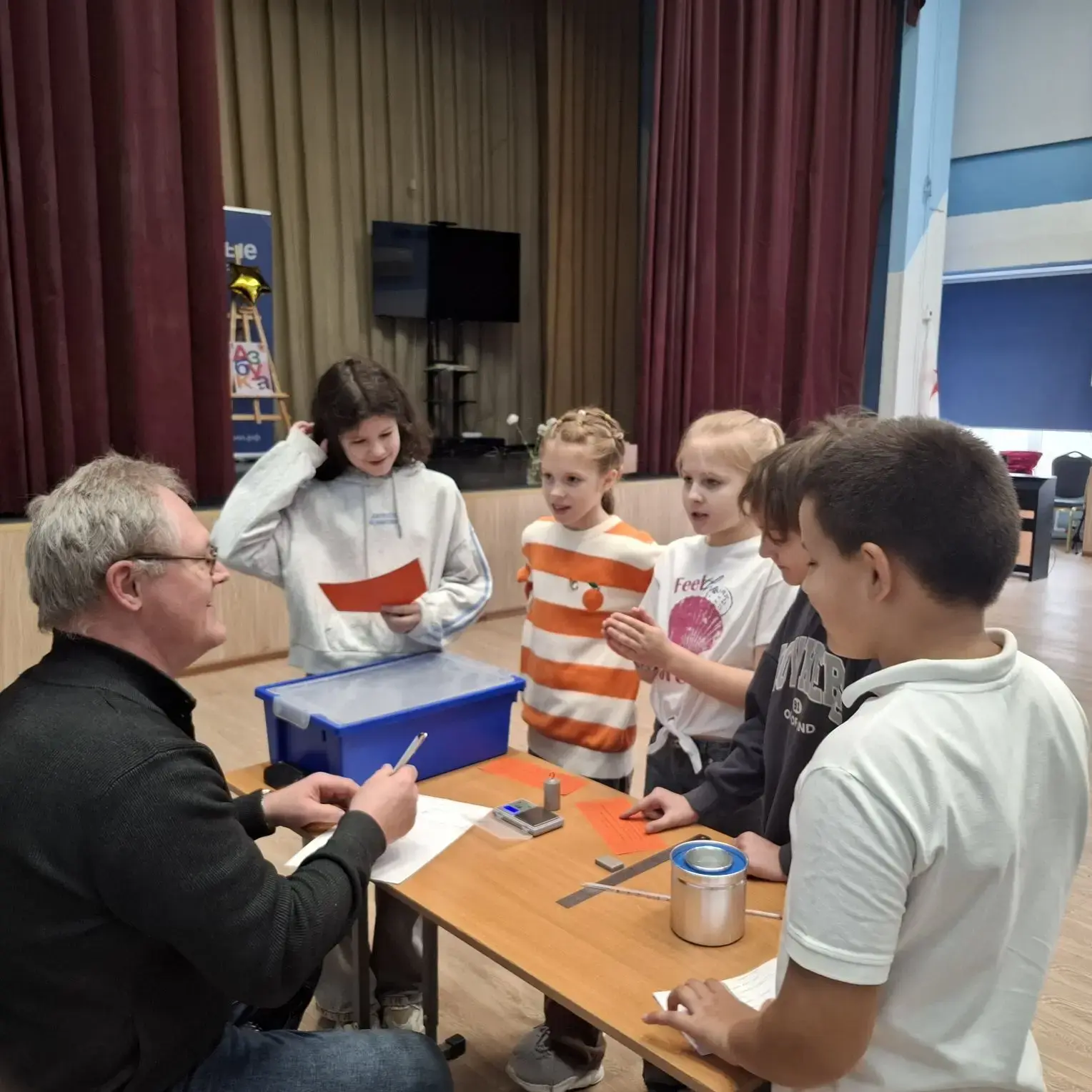 Каникулы с пользой: марафон естественных наук  Ученики четвёртых классов не только отлично отдохнули