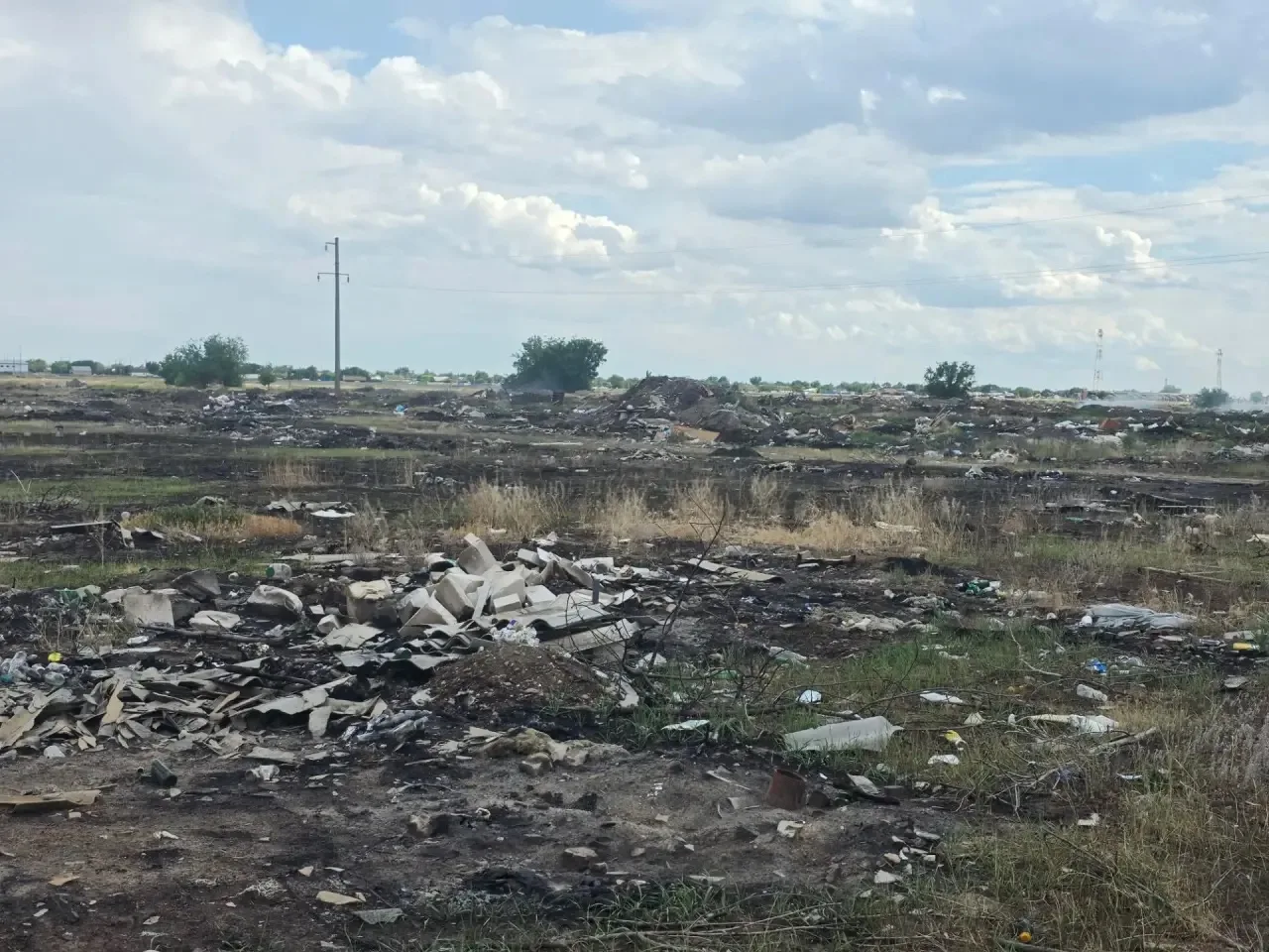 По иску прокуратуры Малодербетовского района будет ликвидирована несанкционированная св...