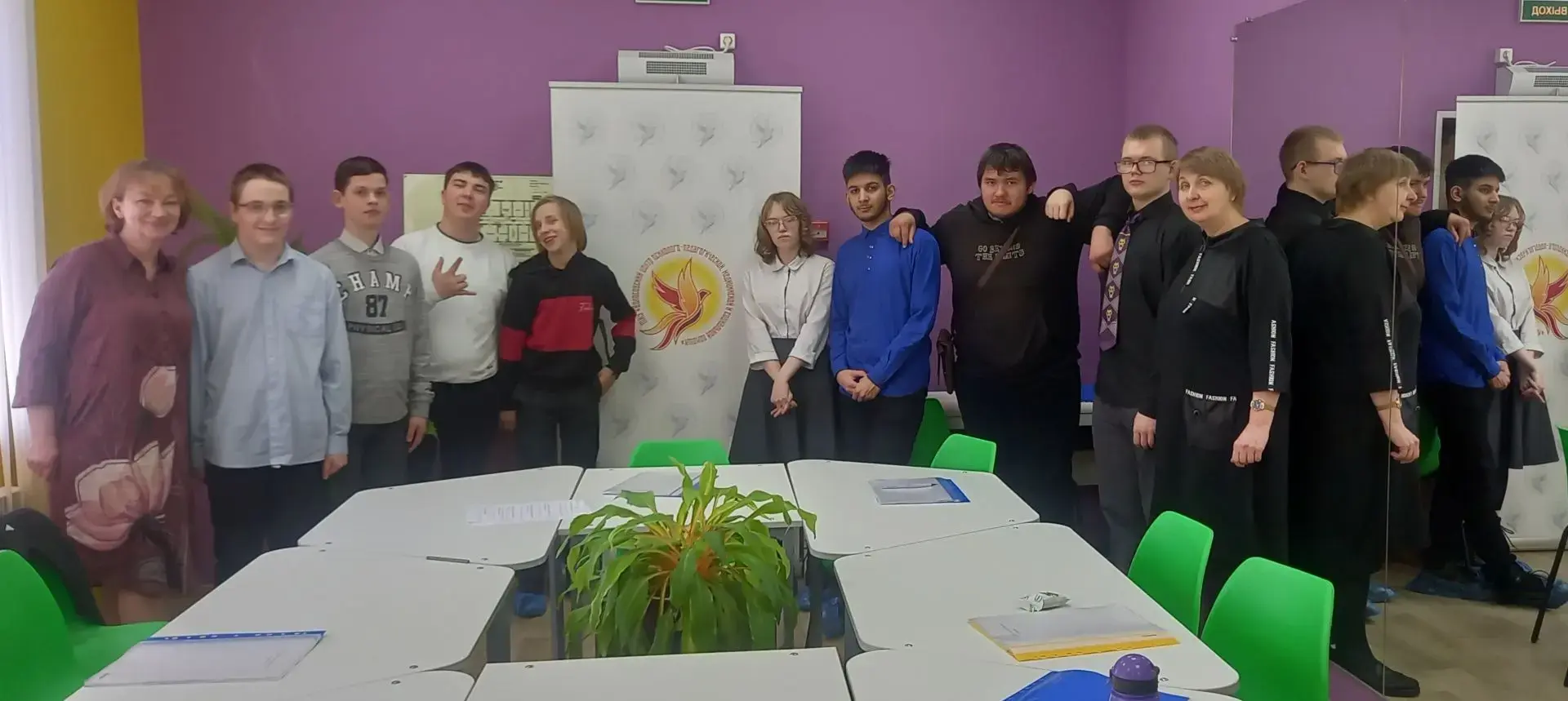 Наши занятия с девятиклассниками в рамках программы "Как научиться выбирать профессию?"...