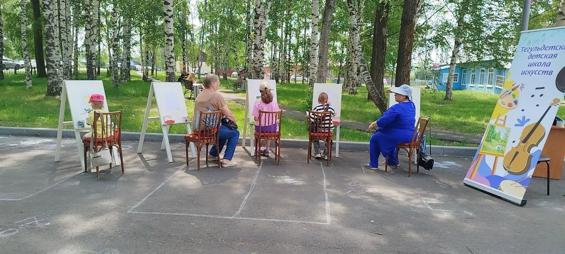 12 июня, в день празднования Дня России, пленэр «Родные просторы» объединил любителей рисования на м