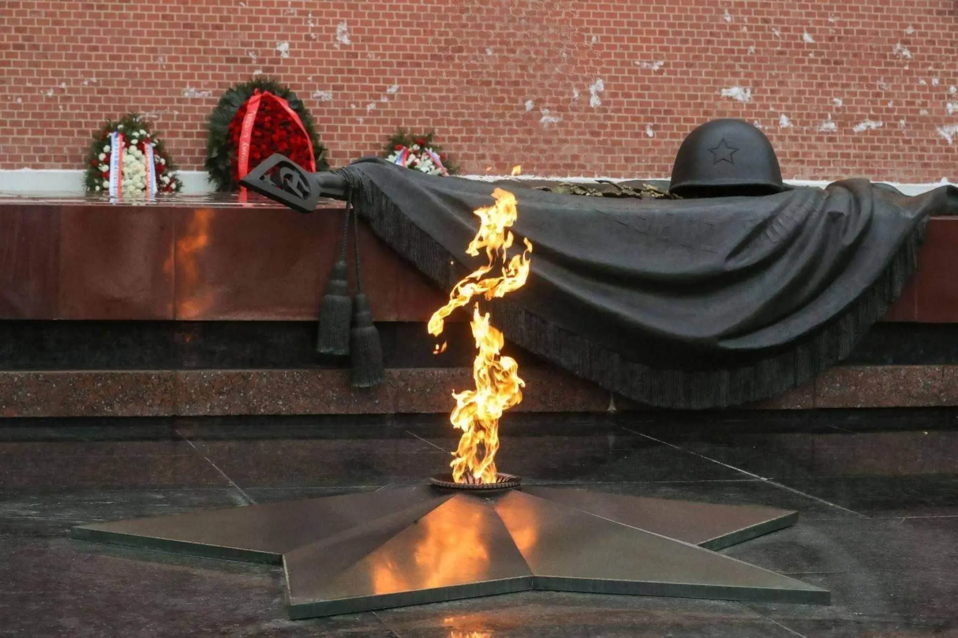 22 июня — День памяти и скорби
⁣
Сегодня мы склоняем головы в память обо всех, кто не вернулся с пол