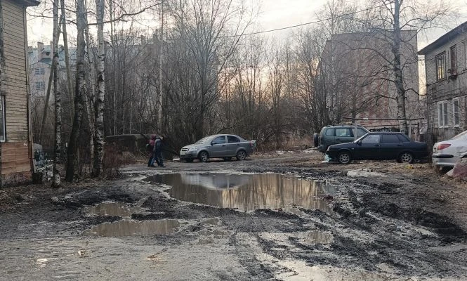 Бастрыкин поручил ускорить расследование по делу о нарушении прав жильцов аварийного дома в Петрозав