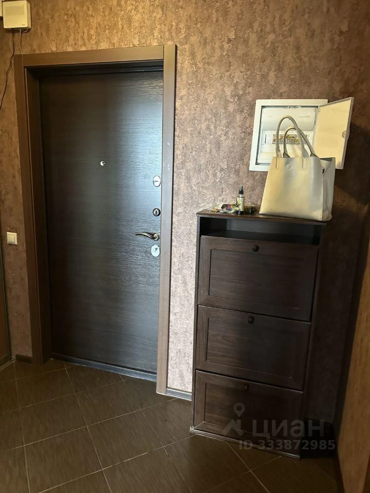Сдам без посредников: 1-комнатная квартира, 43м²