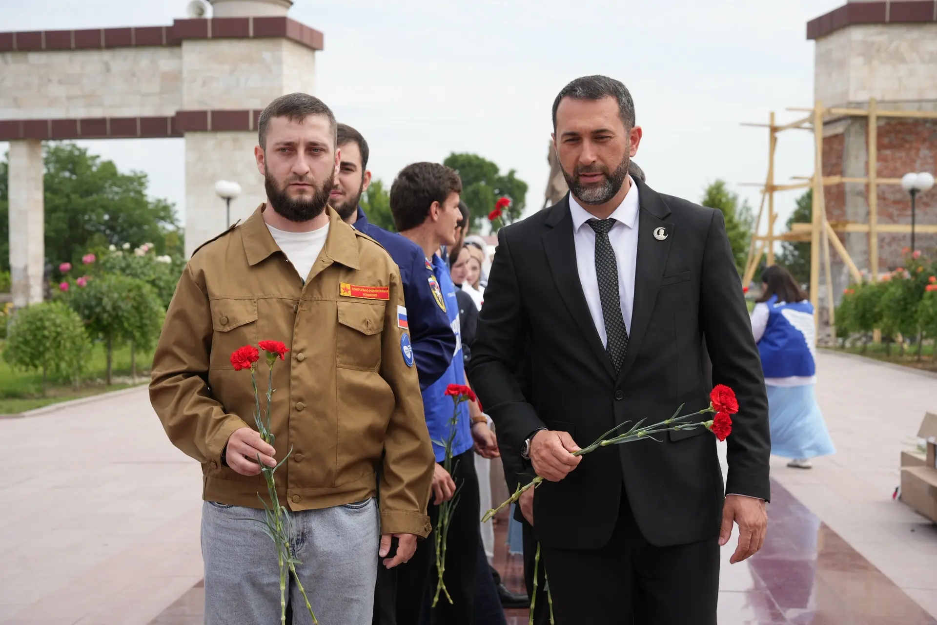 День России в ГГНТУ отметили акцией «Молодежь России — единство, память, развитие»

✅ Сотрудники Гро