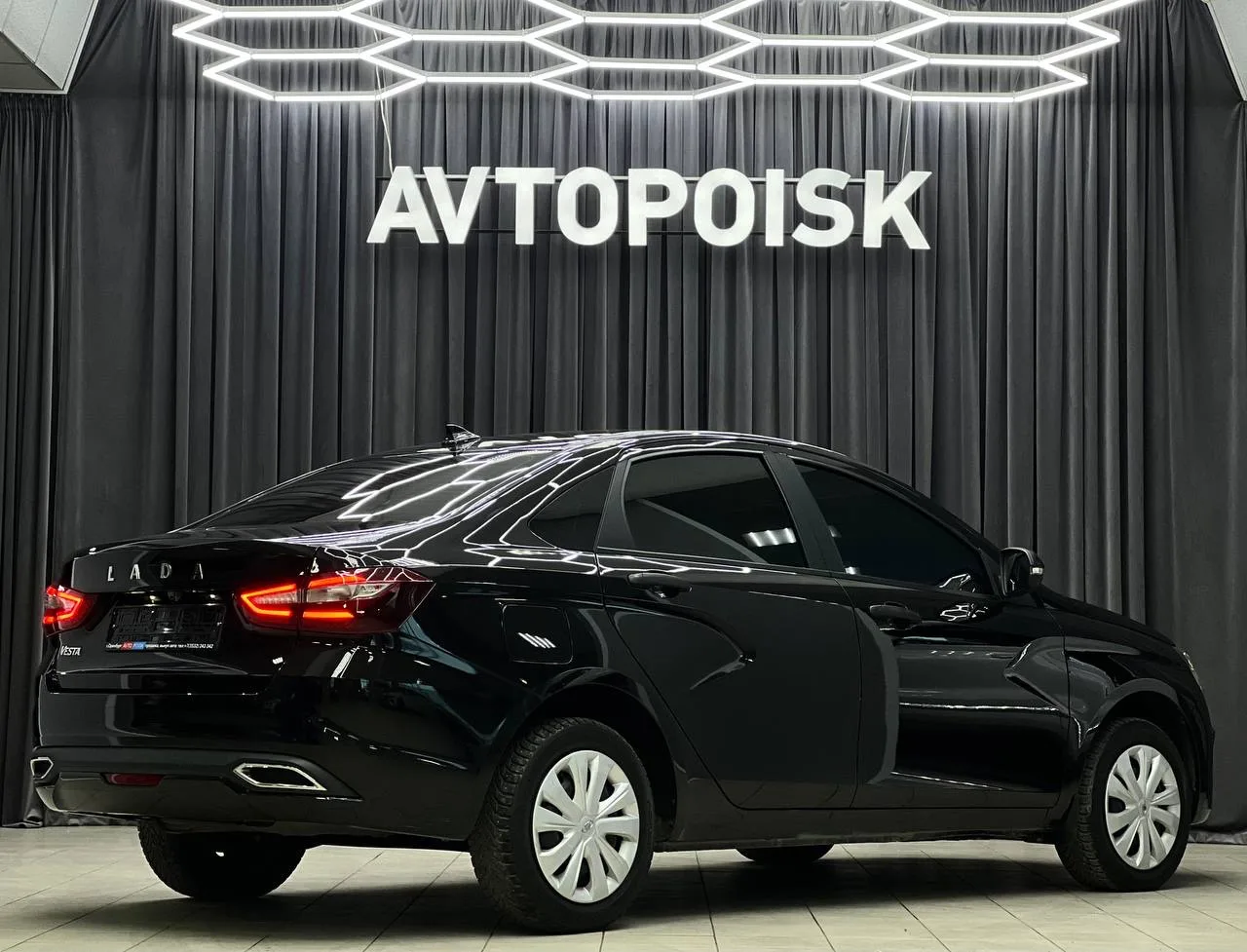 Lada Vesta в комплектации КОМФОРТ 🔥  — 2024 год; — Двигатель 1.6, 106 л/с.; — Пробег 43.000 км.; — 2