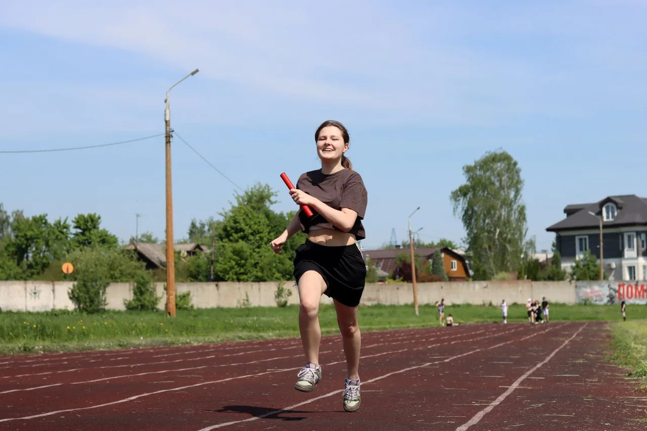 Ну спортсмены! Ну профи! 💪  – Гони, родная! Жми тапку, давай-давай-давай!  Вот это мы понимаем – под
