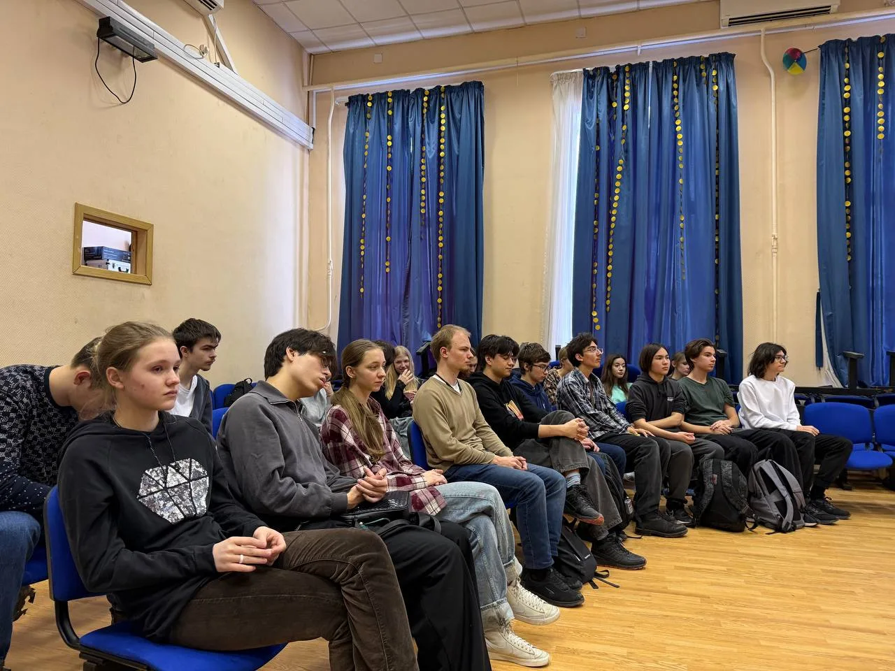 🩺 Медицинские классы  📍 Ленинский проспект, 34А  ⚡️ В феврале в нашей школе состоялась встреча учени