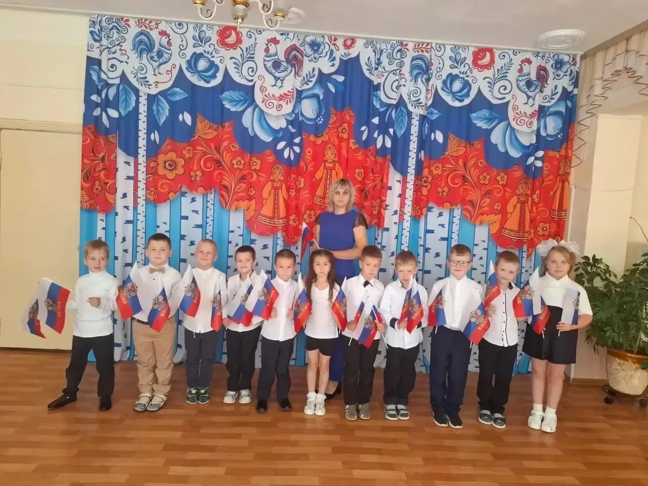 Сегодня в подготовительной группе «Кораблик»прошло мероприятие 🌺"День Государственного...