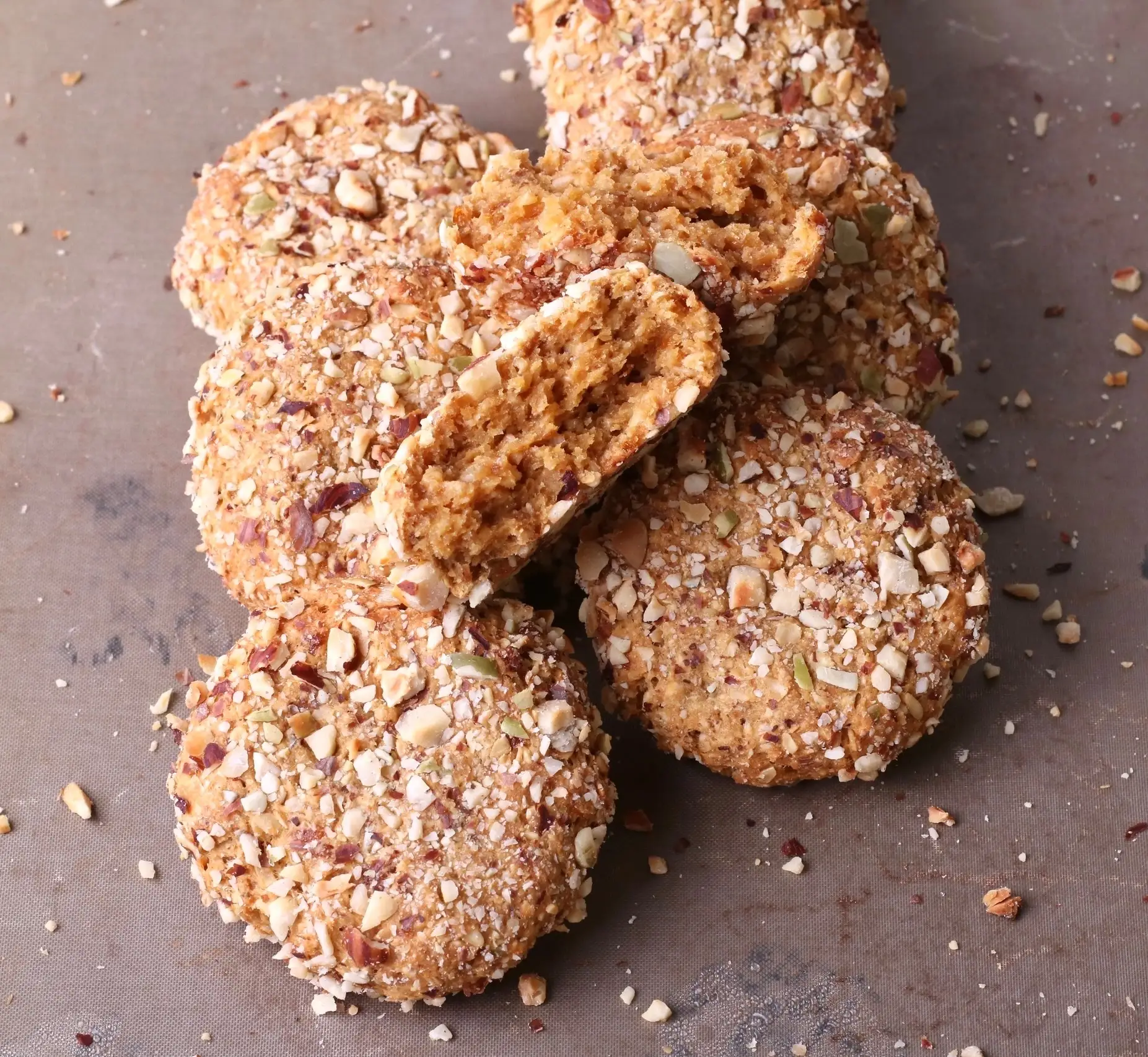 Овсяное печенье в ореховой обсыпке🍪