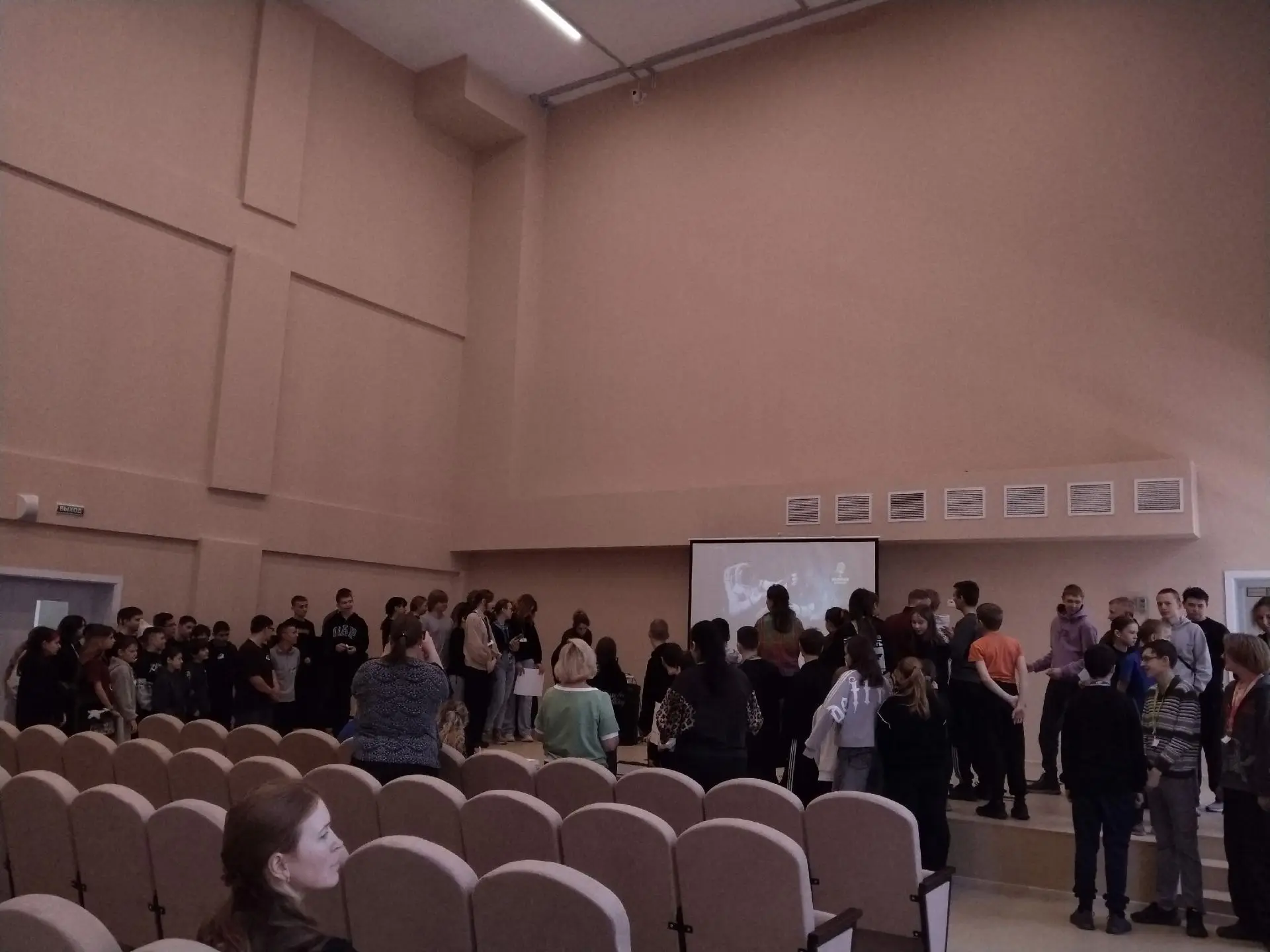 31 марта в нашей школе прошли коммунарские сборы под захватывающим названием «Покорители галактики».
