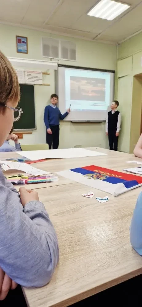 🇷🇺 18 марта — День воссоединения Крыма с Россией.
 
✨ 18 марта 2014 года произошло историческое со