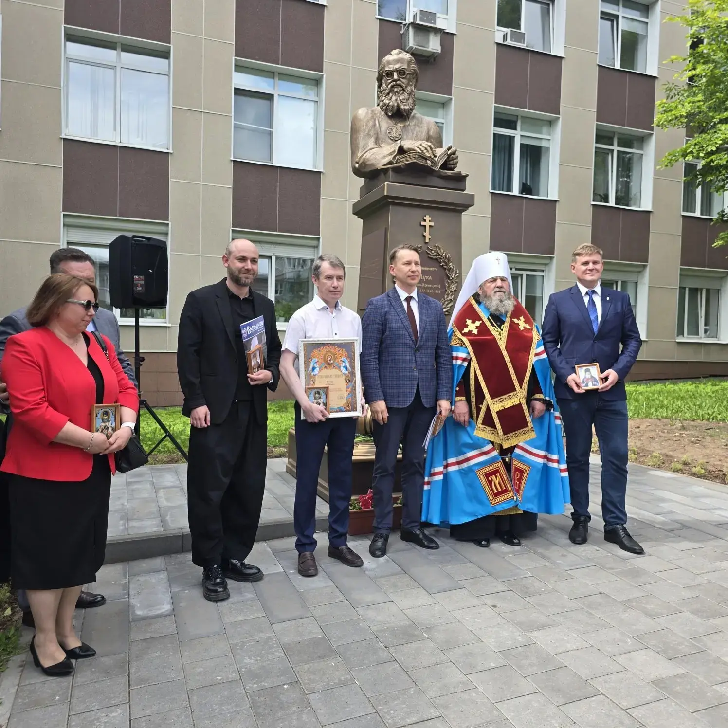💫 11 июня медицинское и православное сообщества объединились

У памятника святителя Луки (Войно-Ясе