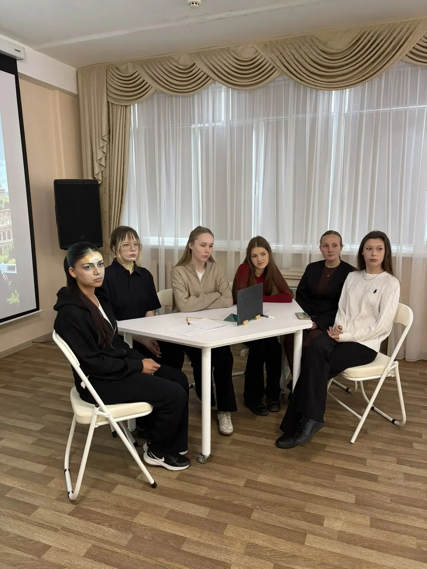 🌍 Путешествие начинается с библиотеки!