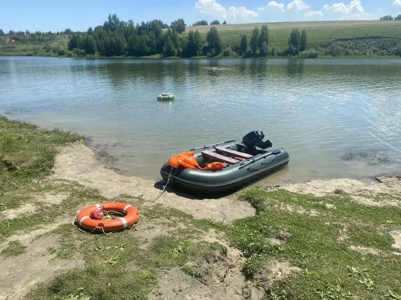 В Барнауле в рамках акции «Вода - безопасная территория»
проходят профилактические мероприятия
 
Сег