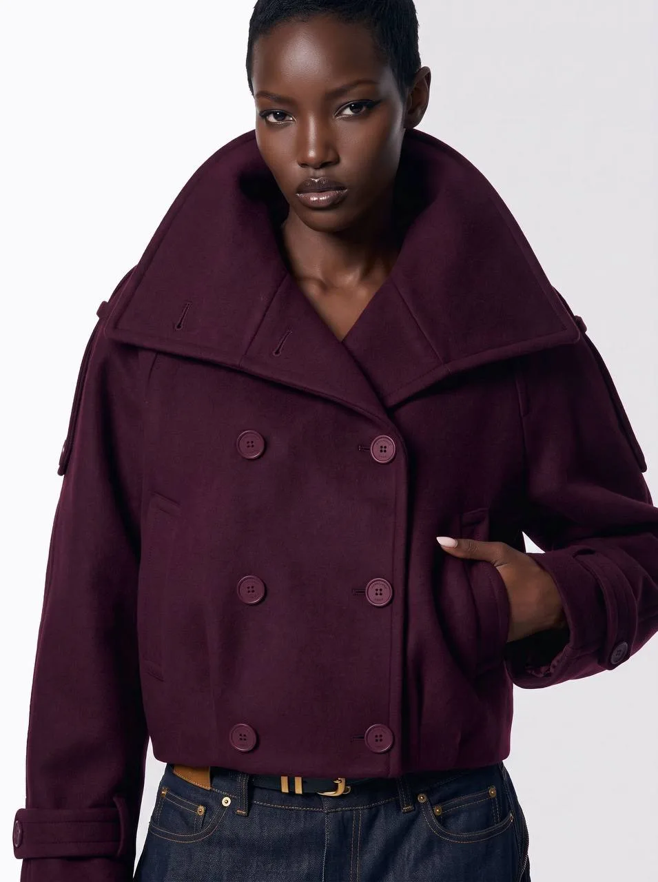 NOBLE в цвете Dark Plum.