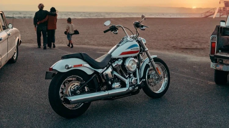 Harley-Davidson выпустит лимитированную серию Super Glide для рынка США

Harley-Davidson возвращает 