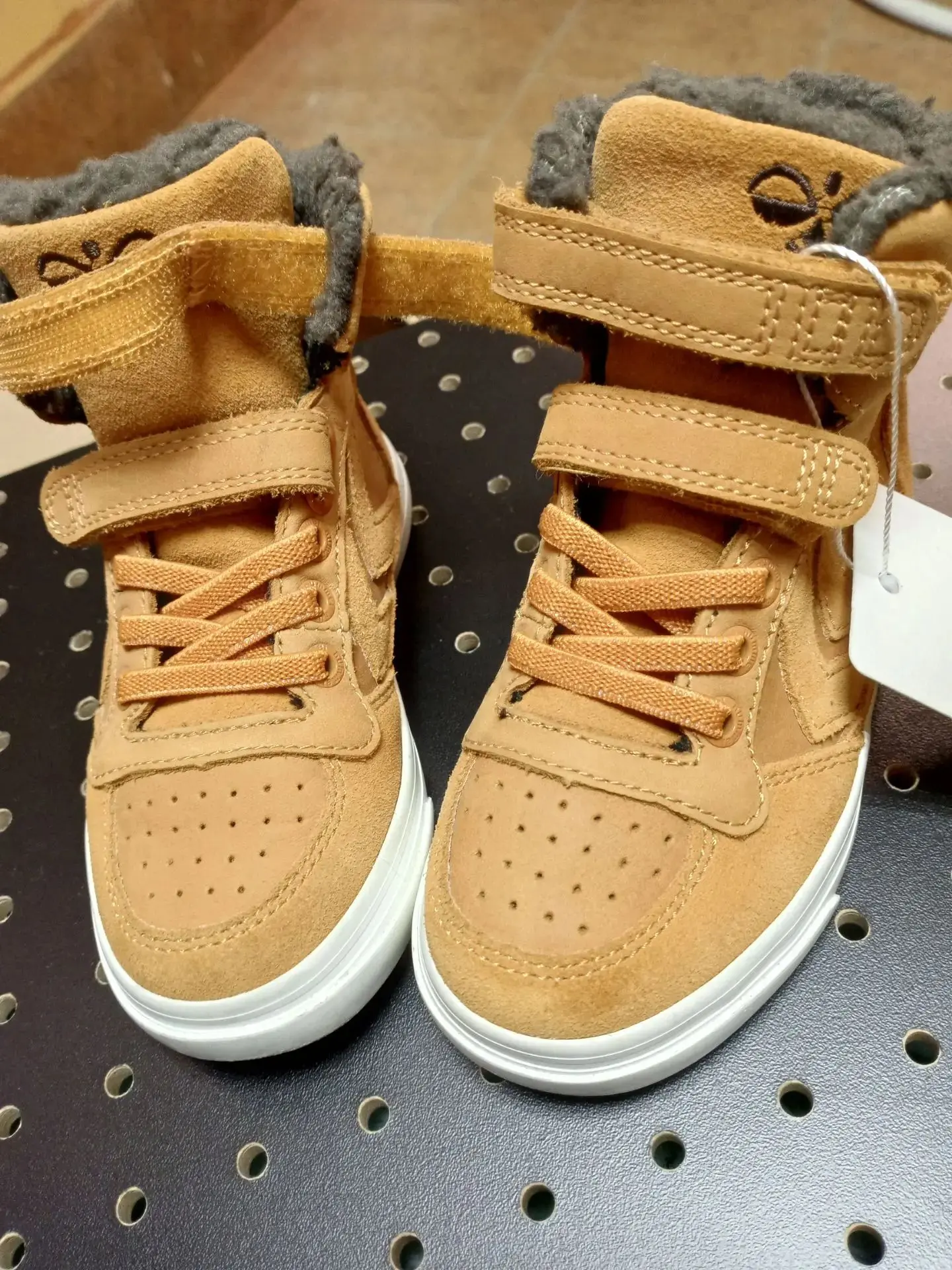 Ботинки Hummel