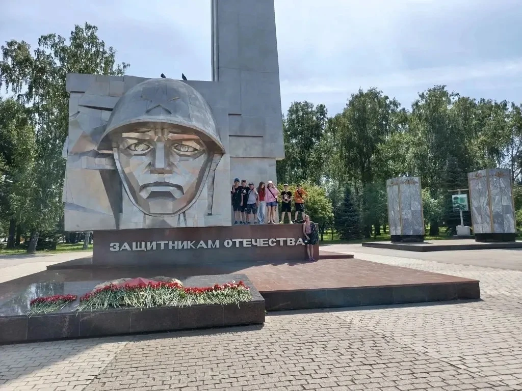 🌟Экскурсия в Челябинск🌟

Ребята первого отряда посетили Сад Победы и парк имени Валентины Терешков