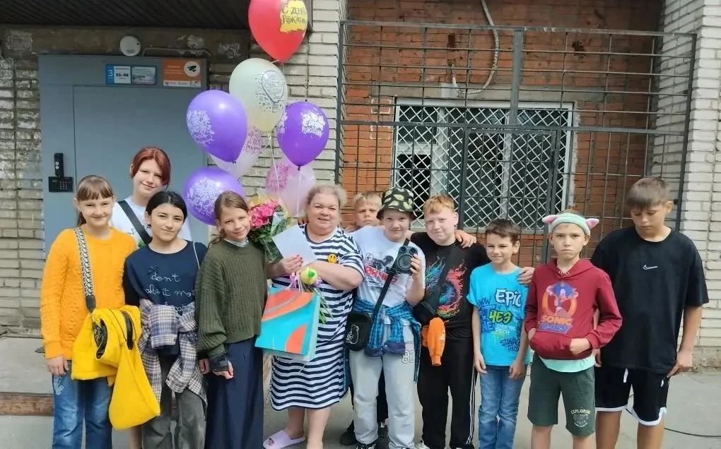 Вот кто первый поздравил Наталью Владиславовну  с Днём Рождения 😁