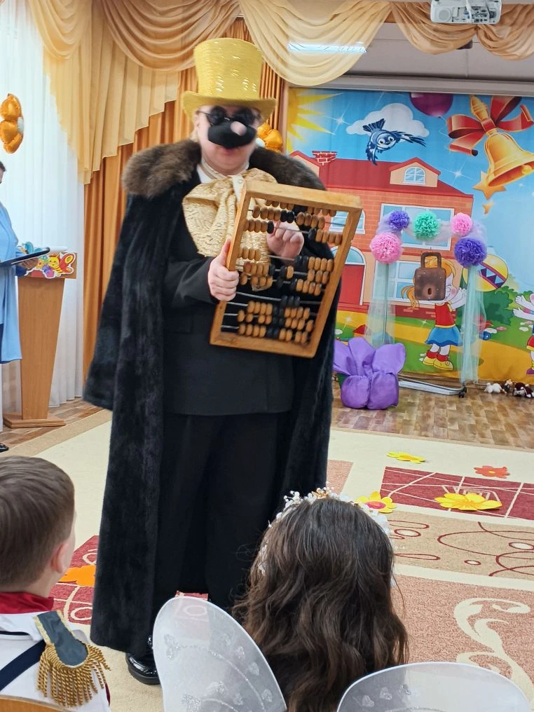 ✨ Выпускной в средних группах!!! ✨  Сегодня наши малыши отправились в удивительное приключение по мо
