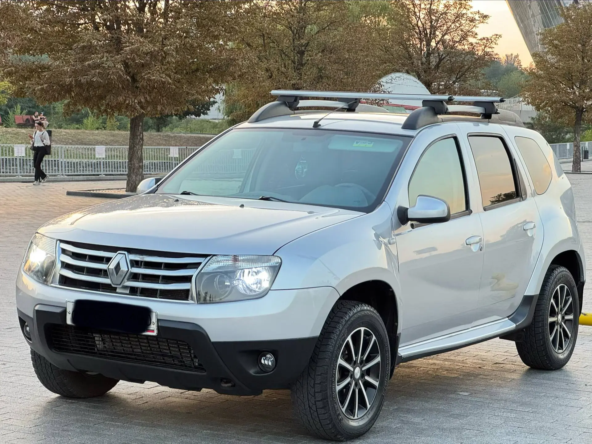 🚗 Renault Duster (4WD)