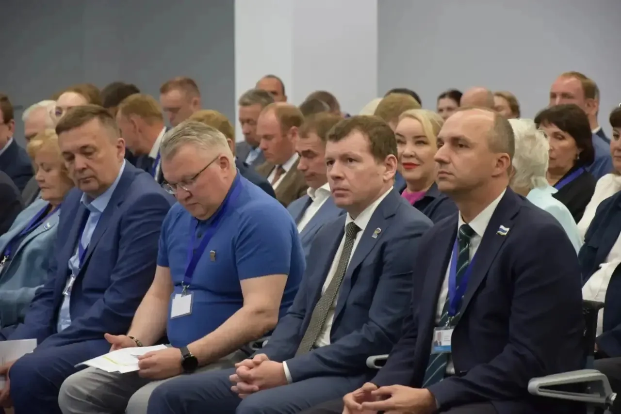Принял участие в  45-й Конференции регионального отделения партии «Единая Россия», на которой  подве