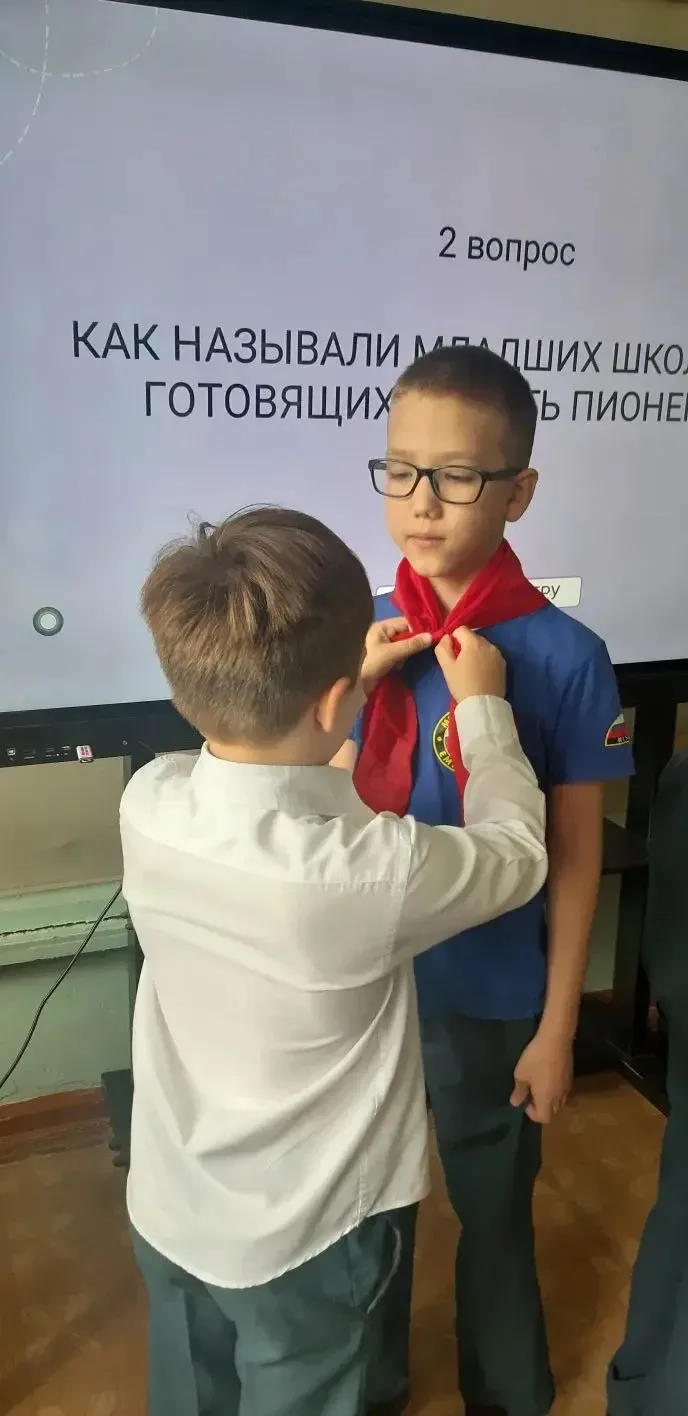🇷🇺 Сегодня, 19 мая — День детских общественных организаций России!  В честь этого праздника в 3 «Г» 